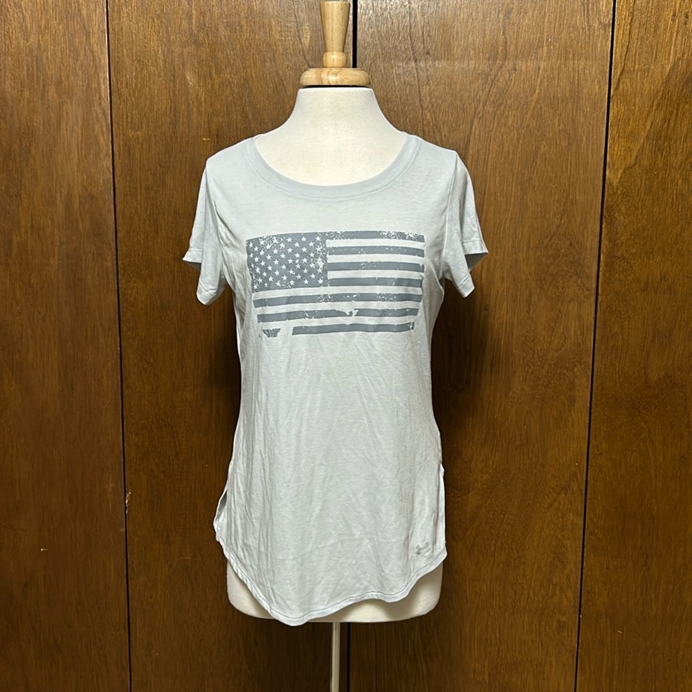 Under Armor tee grey size medium
